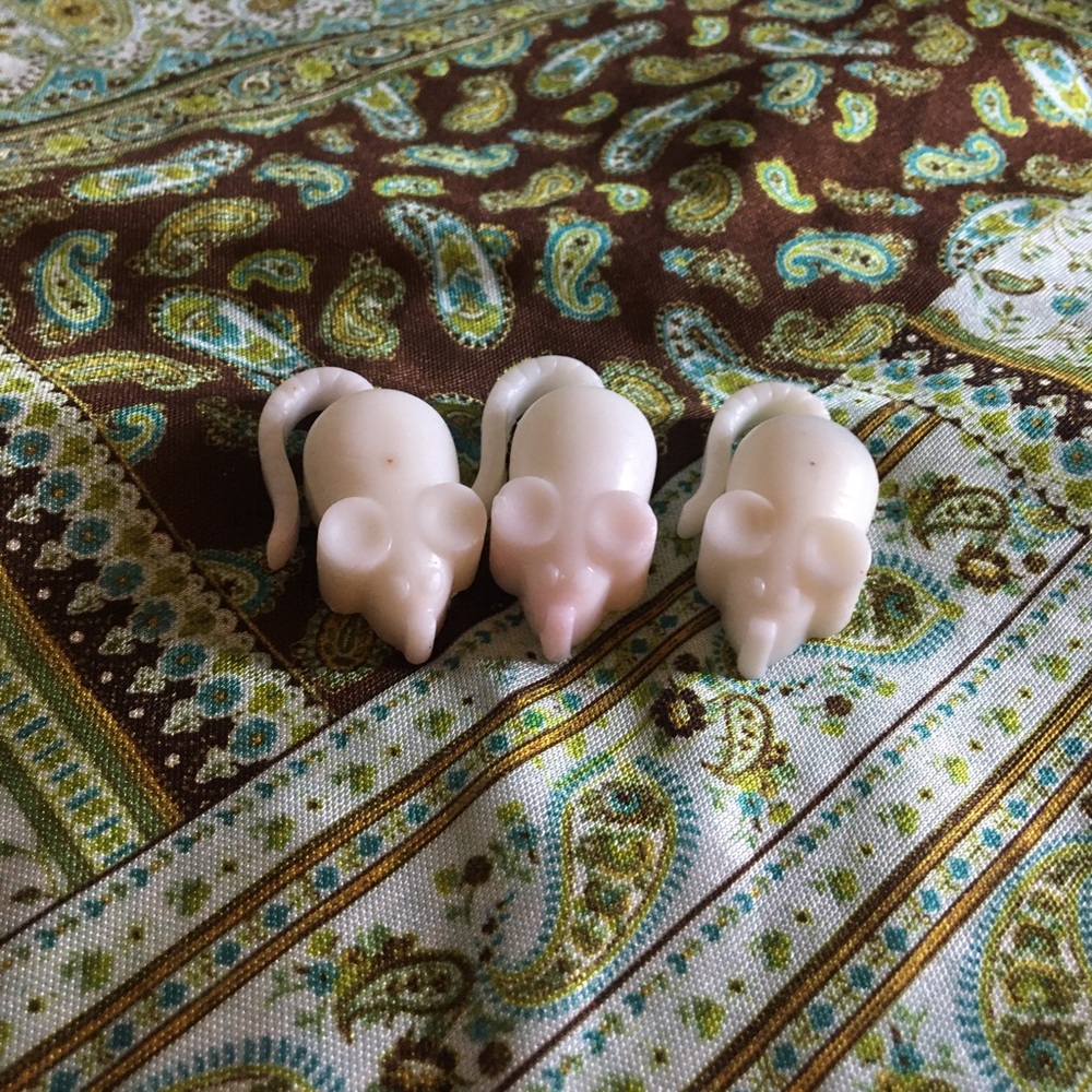 White mice soap